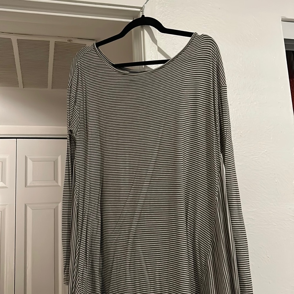 Long Sleeve Green and White Striped Shirt